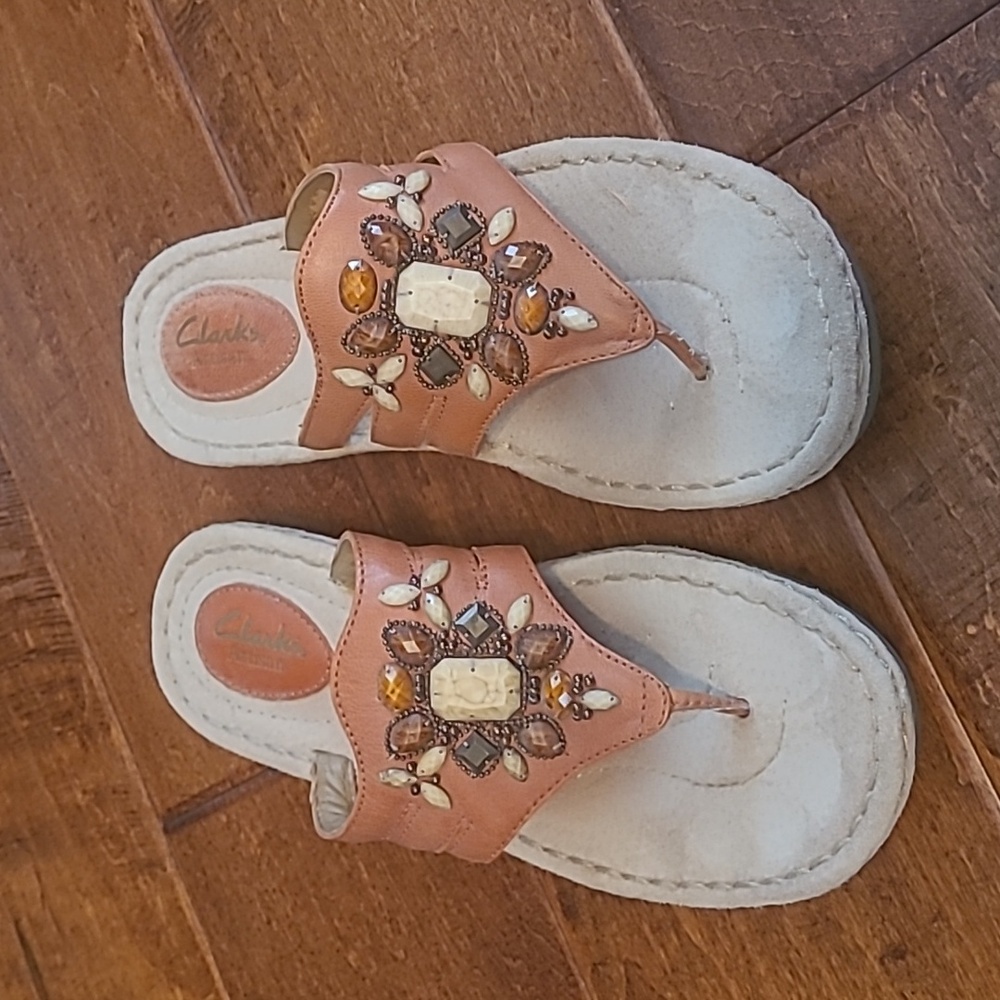Clarks artisan sandals. Please see pictures for condition. Smoke free home.Size8